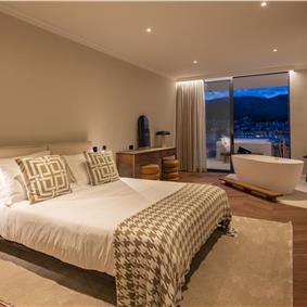 Selection of 5 bedroom seafront villas with pool on Ciovo near Trogir, sleeps 10